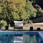 Vallee Verte Πανσιόν 4*