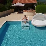 Vallee Verte Πανσιόν